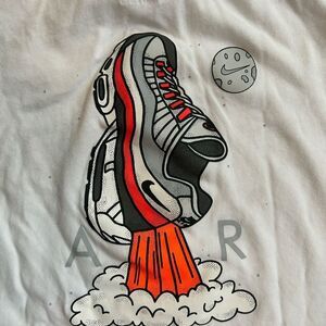 Nike Air white T-Shirt with Graphic, youth xl